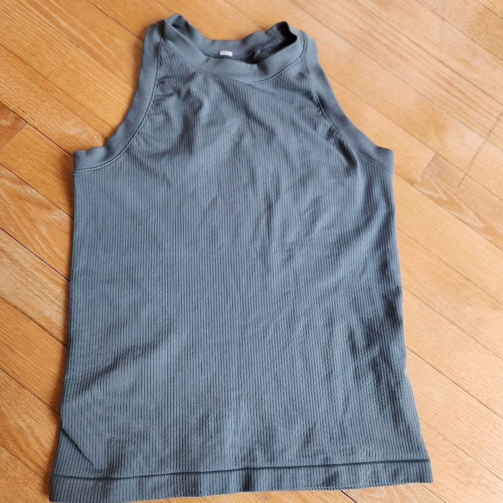 Athleta Renew Seamless Racerback Tank Size Medium Blue Green/Minimalistic Grey